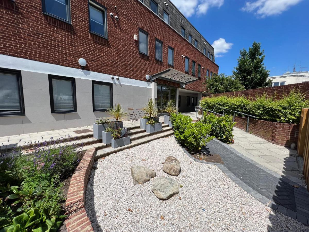 Prospect Quarter Apartments In Old Town Swindon Extérieur photo