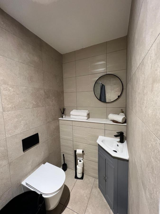 Prospect Quarter Apartments In Old Town Swindon Extérieur photo